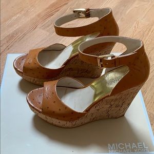 BRAND NEW- Micheal Kors Ariana cork wedges